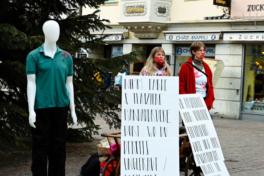 Sexualisierte Gewalt öffentlich ausgestellt. Weil es keine Privatsache ist!